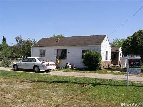 4th image of 1530 S Oro Ave