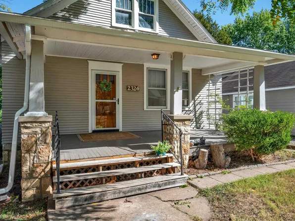 2324 SE Maryland Ave, Topeka, KS 66605