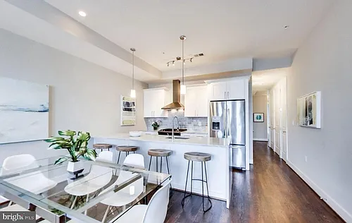 726 Girard St NW #2 Photo 1