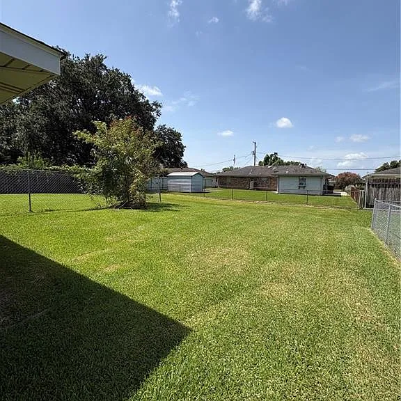 110 Tau St #B — Photo 9