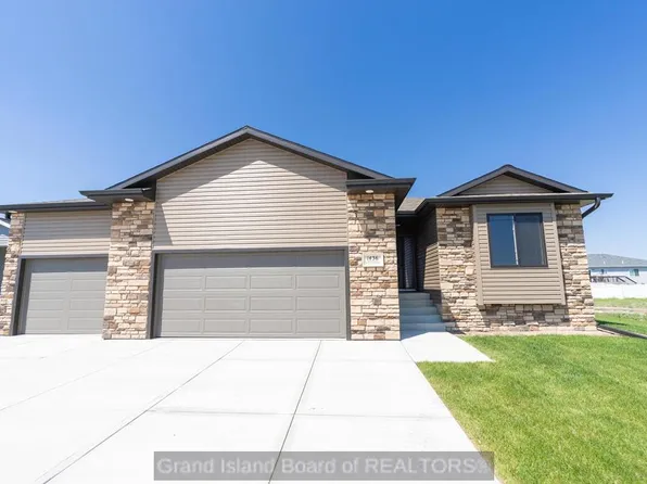 1436 Sagewood Ave, Grand Island, NE 68803