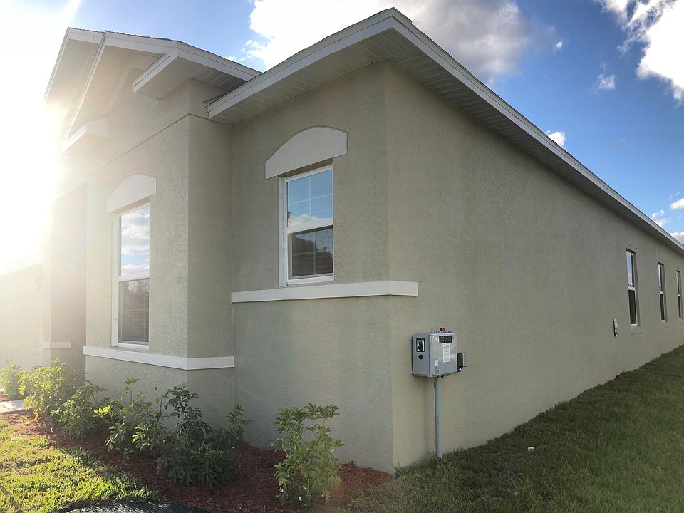 1st image of 1701 SW Lofgren Boulevard