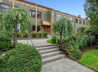 2025 SE Caruthers St APT 14, Portland, OR
