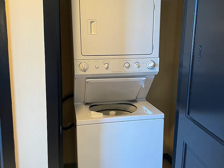 303 Central Ave NE #307 — Photo 16