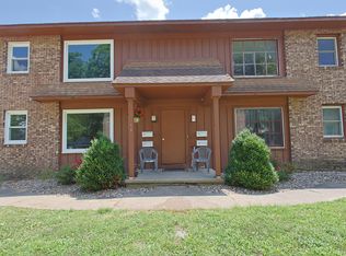 201 E Cleveland St #C1-4-C4, West Frankfort, IL 62896