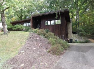 2306 Claridge Cir, South Charleston, WV 25303