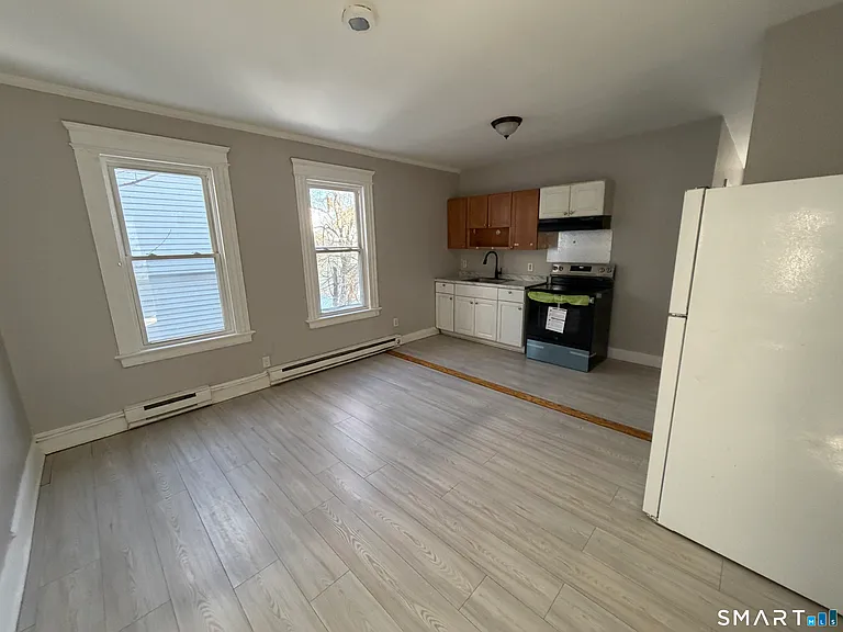 143 Congress Ave #2 — Photo 5