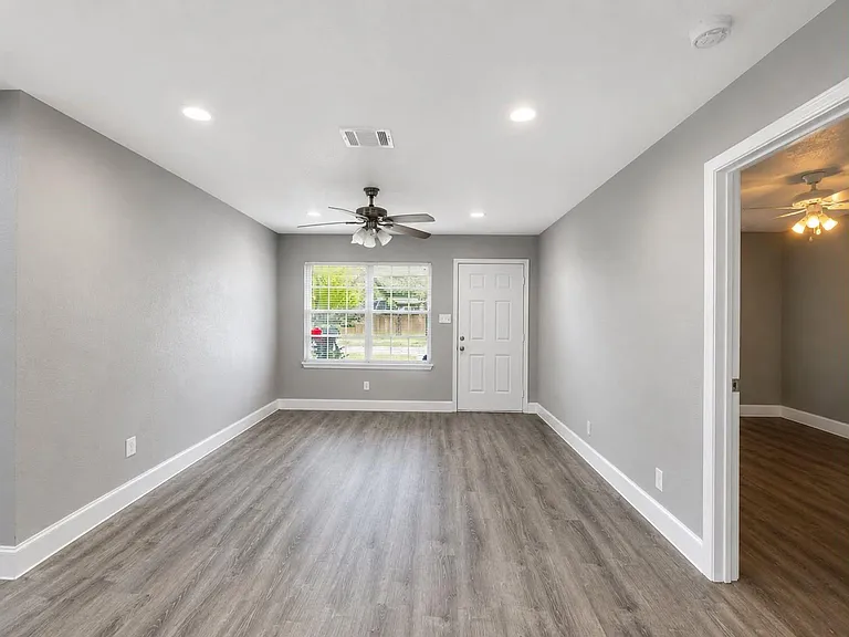 10739 Dulcimer St — Photo 5