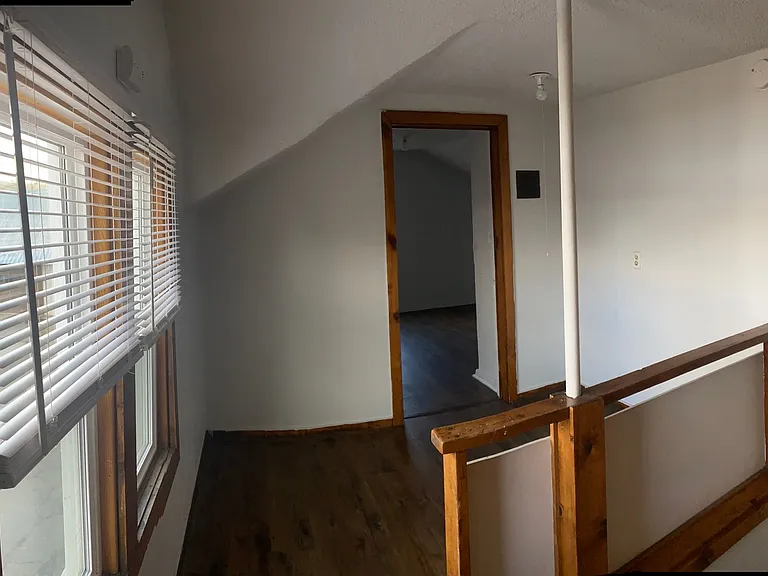2439 Homedale Rd — Photo 17
