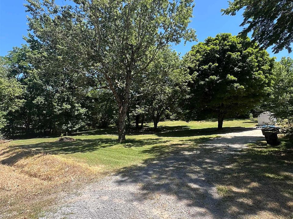 2nd image of 85 Lasater Rd