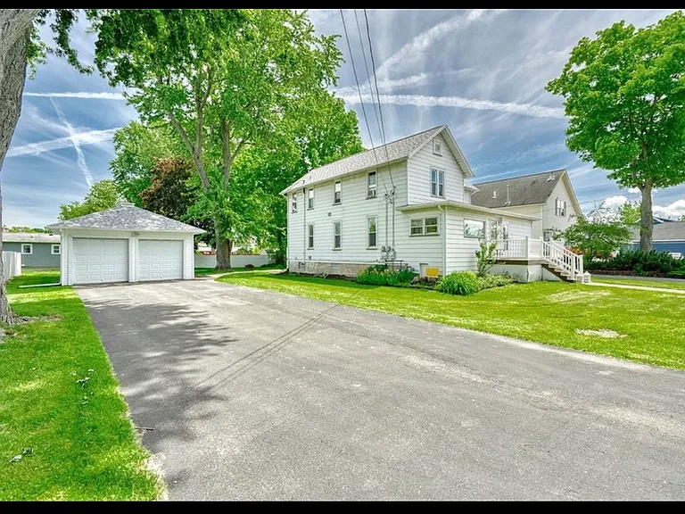 27 Martin St #1 — Photo 2