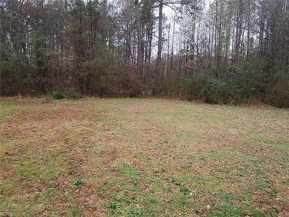 4th image of 1771 Airport Rd