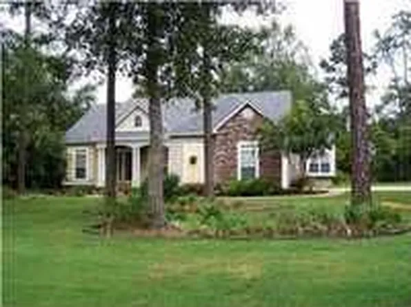 162 Woodridge Dr, Wetumpka, AL 36092