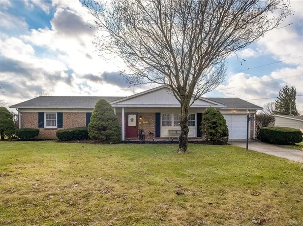 302 Smith St, New Carlisle, OH 45344