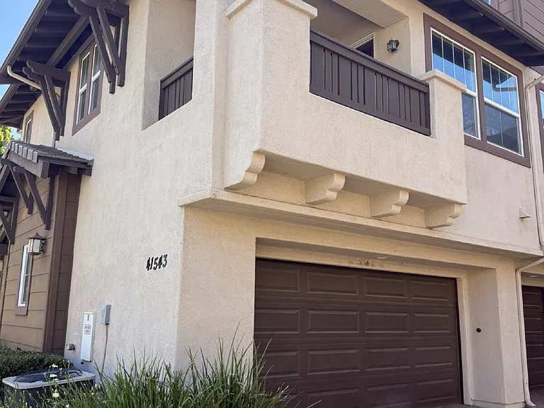 41543 King Palm Ave #5 — Photo 2