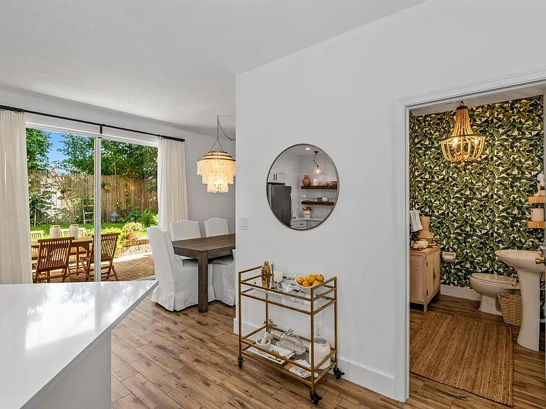 13531 Fountain View Blvd — Photo 9