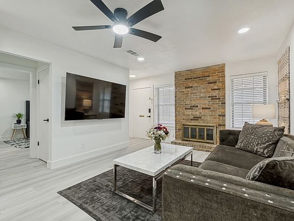 3rd image of 10635 Stone Canyon Rd #19