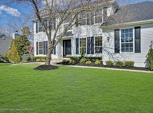 630 Winterberry Blvd, Jackson, NJ