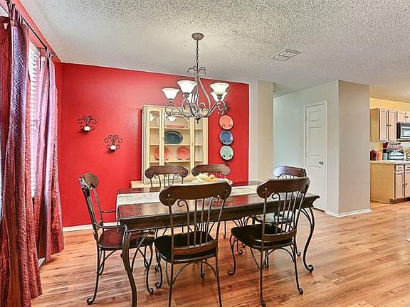 2nd image of 2926 Reata Dr