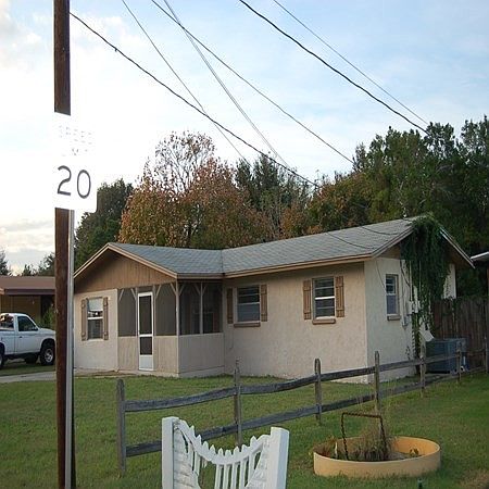 2nd image of 106 Shirley Ct