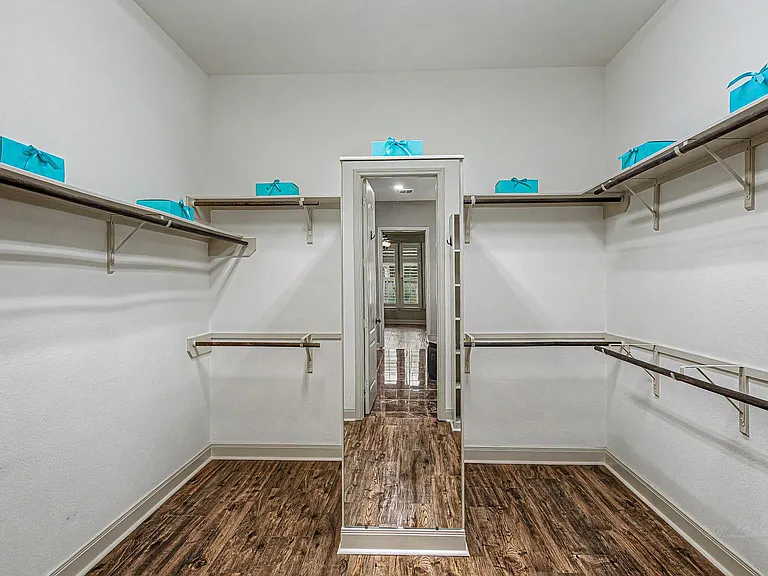 17430 Aberdeenshire Dr — Photo 28