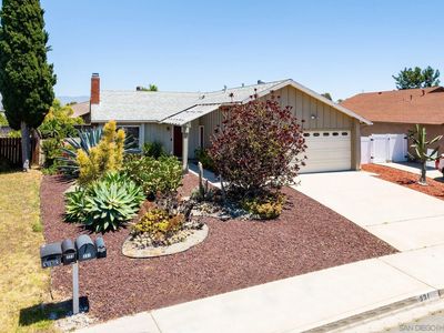 331 S Royal Oak Dr, San Diego, CA, 92114