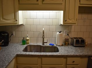 253 Wayland Rd, Syracuse, NY 13208