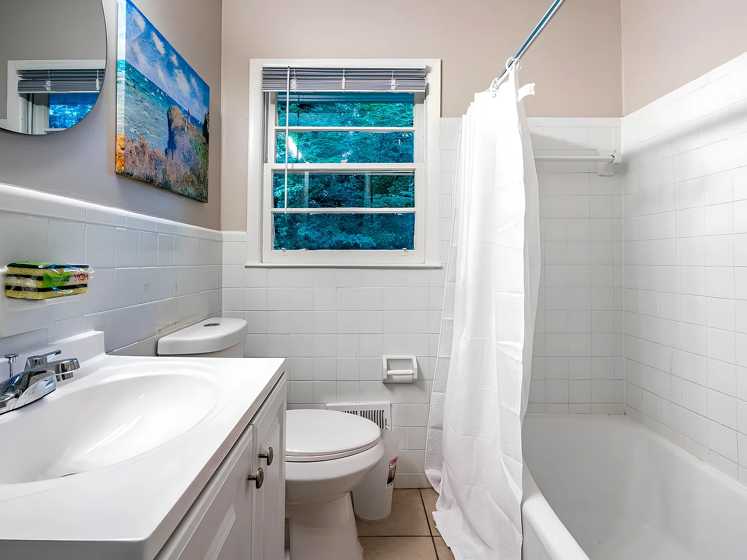 4 bed, 4.0 bath, 1080 sqft, $693 — Photo 4