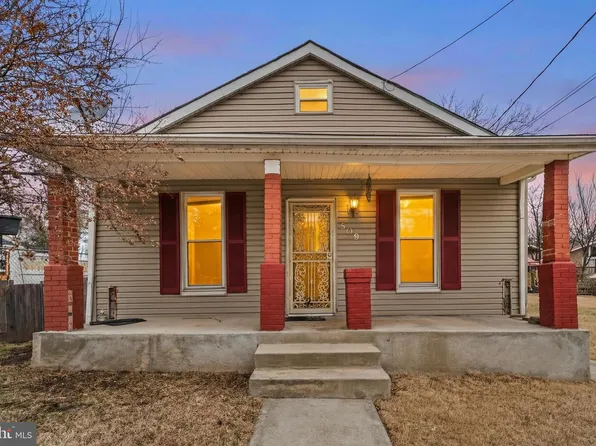 809 Eastern Ave, Capitol Heights, MD 20743