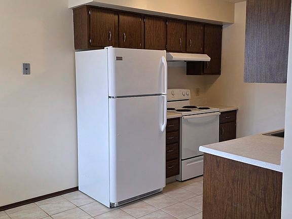 5th image of 6196 Normandy Dr APT 5