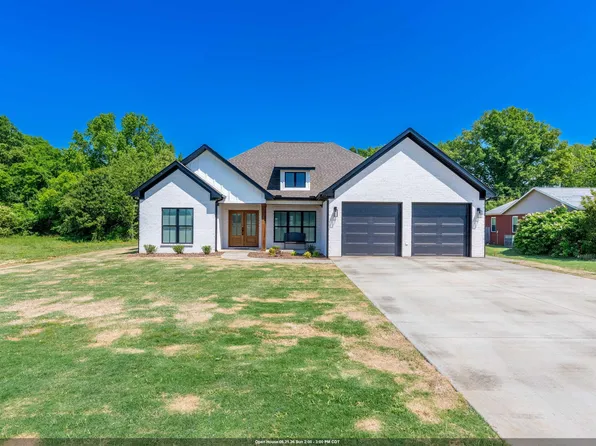 1901 Orman St, Muscle Shoals, AL 35661