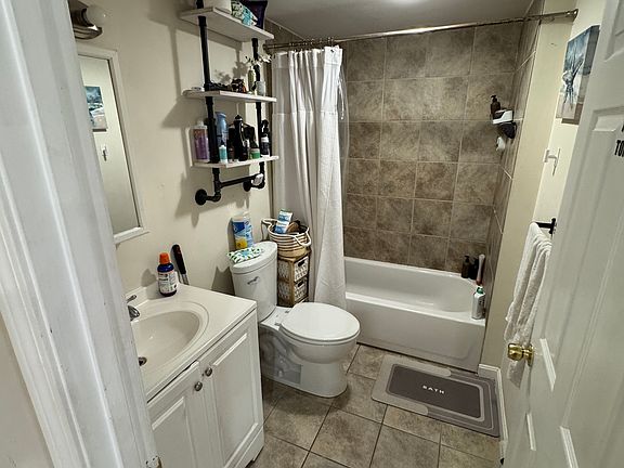 4th image of 229 London St #3