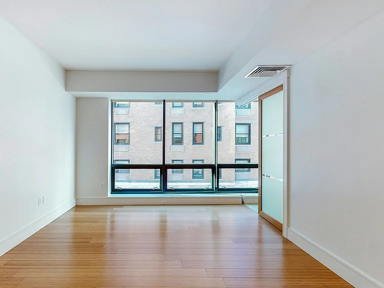 45 Province St #1207 — Photo 3