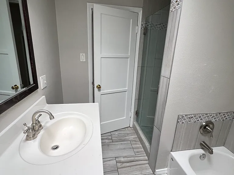 6023 Oliva Ave — Photo 5