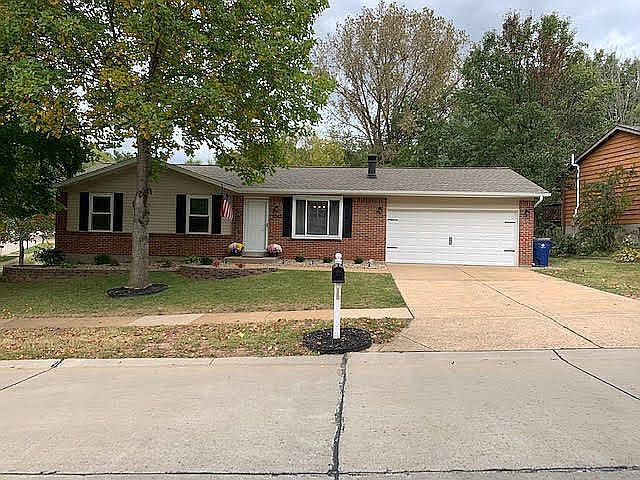 1st image of 3043 Blue Mountain Dr