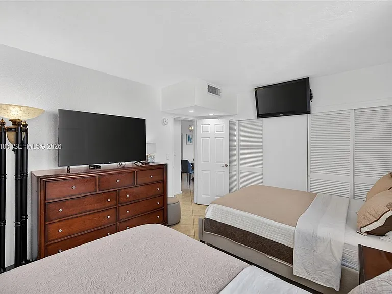 3801 S Ocean Dr #4R — Photo 28