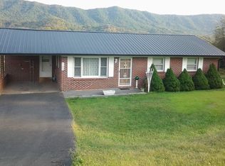 125 Cherokee St, Pounding Mill, VA 24637