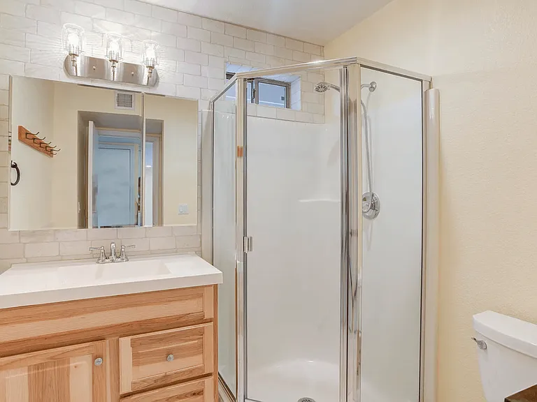 803 W Saint Moritz Dr — Photo 14