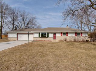 12620 W Manitoba Ave, New Berlin, WI 53151