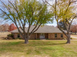 102 High Ridge Ct, Red Oak, TX 75154