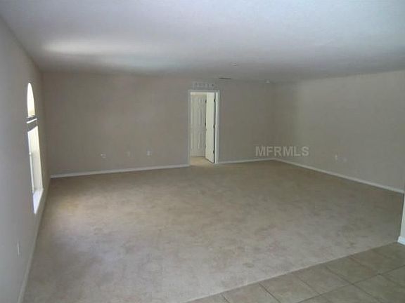 5th image of 417 Empress Ln