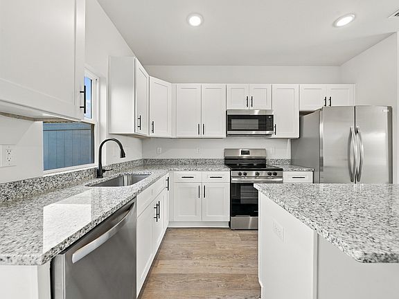 4th image of 1328 Fairgrove Church Rd SE #101