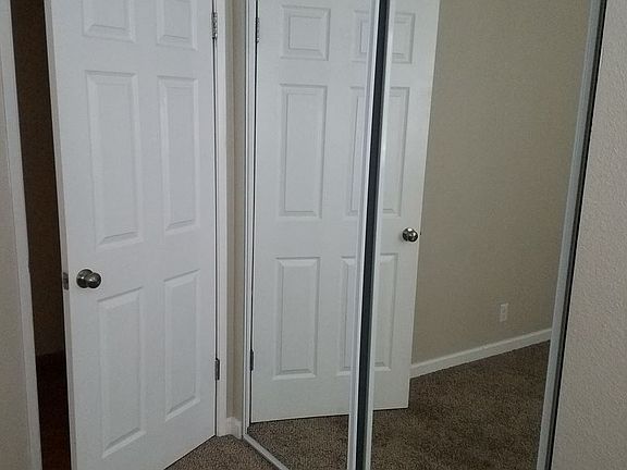 5th image of 3300 Arroyo Dr