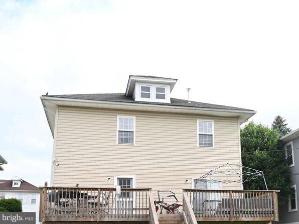 4021 Barrington Rd, Baltimore, MD 21207