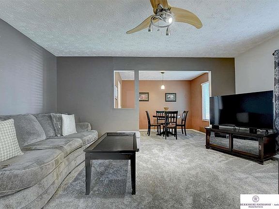 4th image of 5071 S 105th St