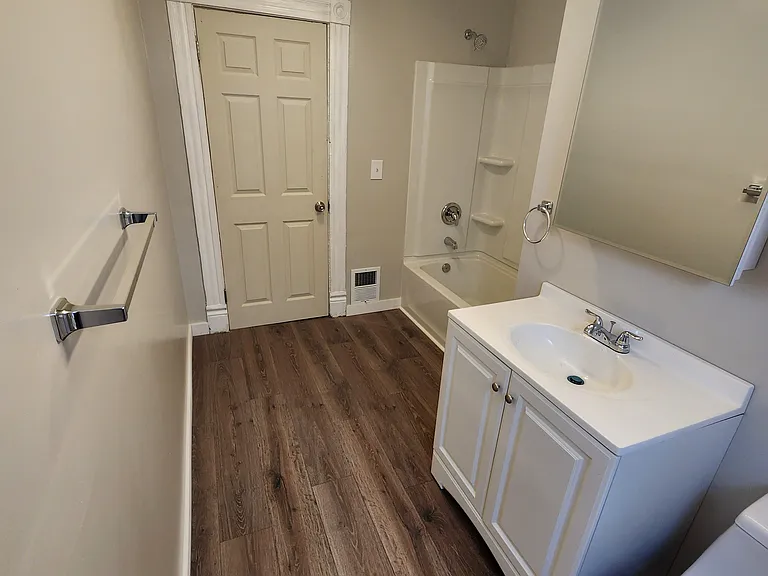 340 Virginia Ave #2 — Photo 2