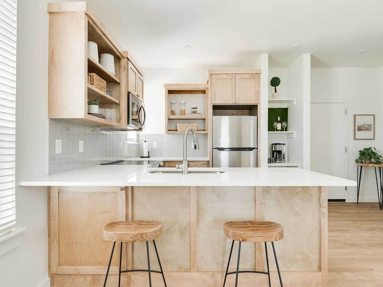 B12 Apartments - 5 — Photo 3