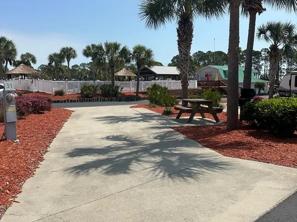 1843 Highway 98 W, Carrabelle, FL 32322