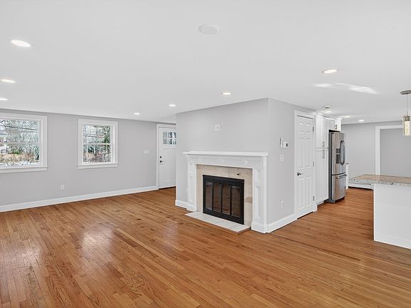 4th image of 141 Braeside Road