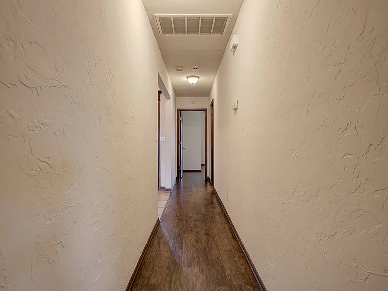 509 Finch St — Photo 26